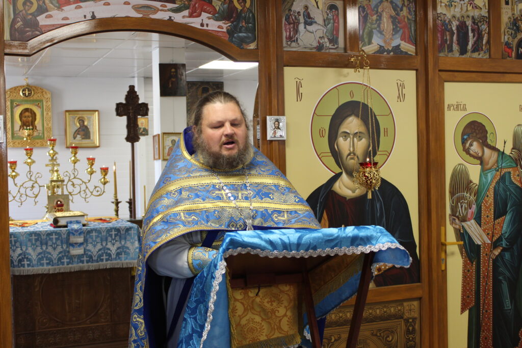 С ПРАЗДНИКОМ РОЖДЕСТВА ПРЕСВЯТОЙ БОГОРОДИЦЫ, БРАТЬЯ И СЕСТРЫ!
