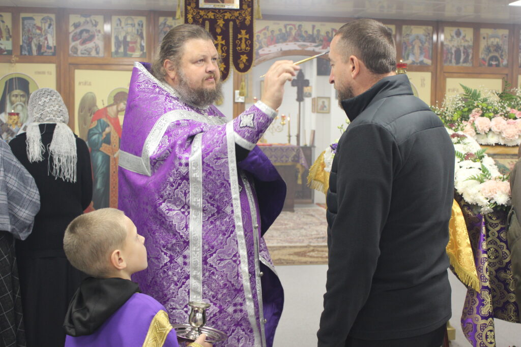 ВСЕНОЩНОЕ БДЕНИЕ НА ПОПРАЗДНСТВО ВОЗДВИЖЕНИЯ ЧЕСТНОГО И ЖИВОТВОРЯЩЕГО КРЕСТА ГОСПОДНЯ