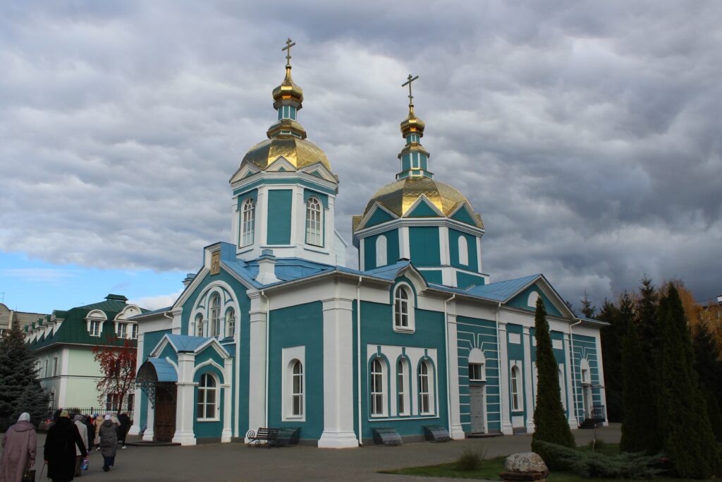 МОЛЕБЕН ПЕРЕД МИРОТОЧИВЫМ ОБРАЗОМ "ВСЕХ СКОРБЯЩИХ РАДОСТЬ"