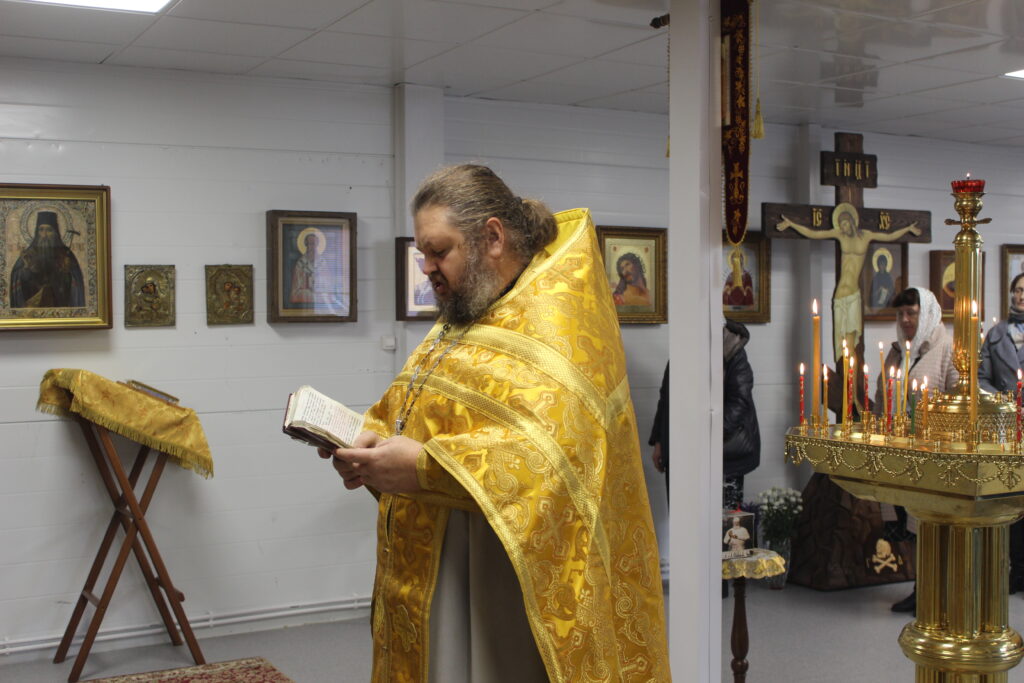 БОЖЕСТВЕННАЯ ЛИТУРГИЯ В ДЕНЬ ПАМЯТИ МЧ. НЕСТОРА СОЛУНСКОГО И МЧ. НЕСТОРА ЛЕТОПИСЦА ПЕЧЕРСКОГО.