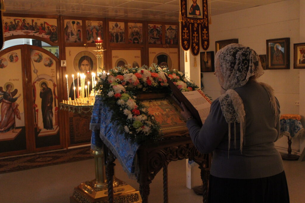 ВСЕНОЩНОЕ БДЕНИЕ НА ПРАЗДНИК ВВЕДЕНИЯ ВО ХРАМ ПРЕСВЯТОЙ БОГОРОДИЦЫ