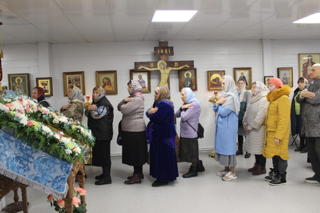 БОЖЕСТВЕННАЯ ЛИТУРГИЯ НА ПРАЗДНИК ВВЕДЕНИЯ ВО ХРАМ ПРЕСВЯТОЙ БОГОРОДИЦЫ