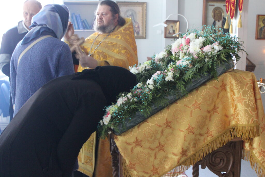 МОЛЕБЕН СВЯТИТЕЛЮ ЛУКЕ КРЫМСКОМУ