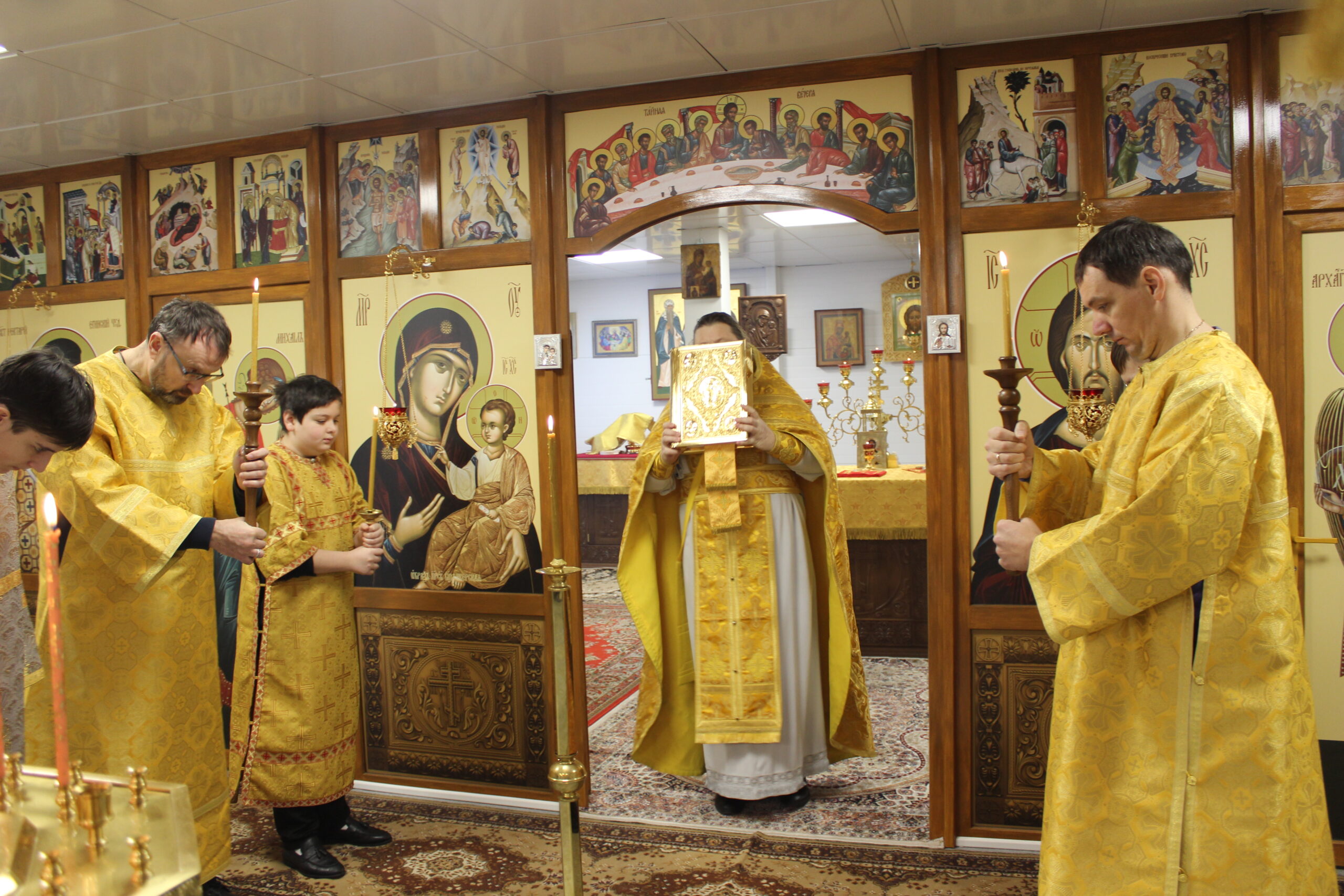 БОЖЕСТВЕННАЯ ЛИТУРГИЯ В ДЕНЬ ПАМЯТИ ПРОРОКА НАУМА