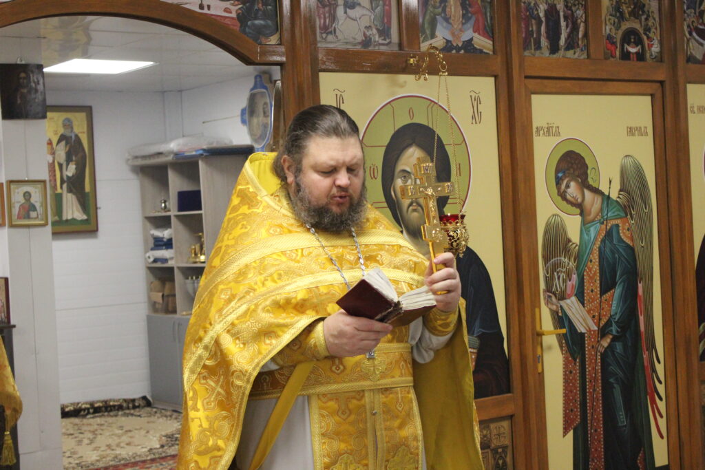 БОЖЕСТВЕННАЯ ЛИТУРГИЯ В ДЕНЬ ПАМЯТИ ПАТАПИЯ ФИВСКОГО