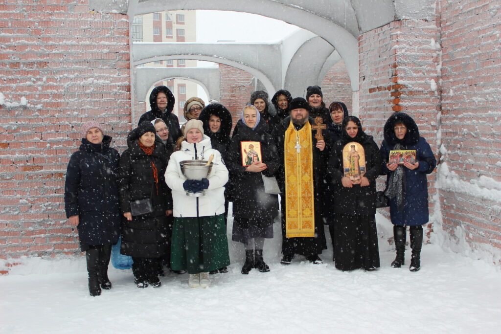 ТРАДИЦИОННЫЙ МОЛЕБЕН СВЯТИТЕЛЮ ЛУКЕ