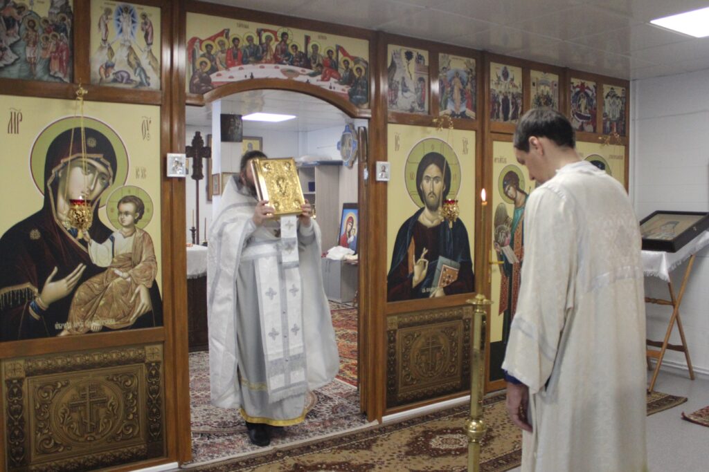 БОГОСЛУЖЕНИЕ РОЖДЕСТВЕНСКОГО СОЧЕЛЬНИКА