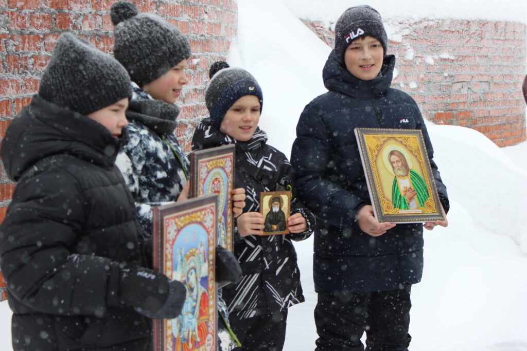 МОЛЕБЕН СВЯТИТЕЛЮ И ИСПОВЕДНИКУ ЛУКЕ