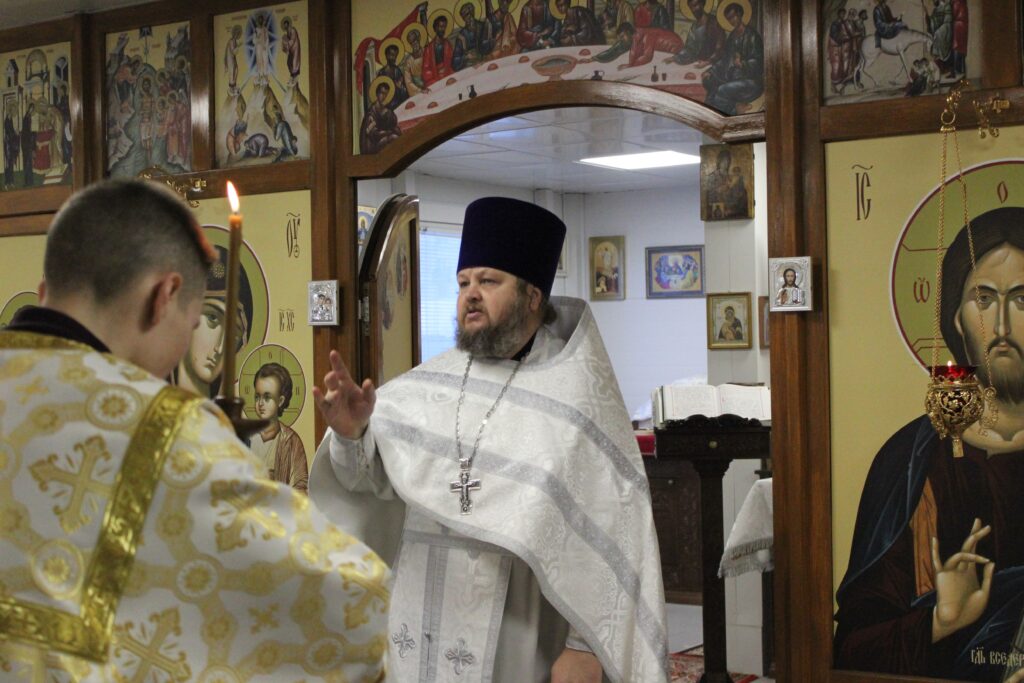 БОЖЕСТВЕННАЯ ЛИТУРГИЯ В ДЕНЬ СРЕТЕНИЯ ГОСПОДНЯ