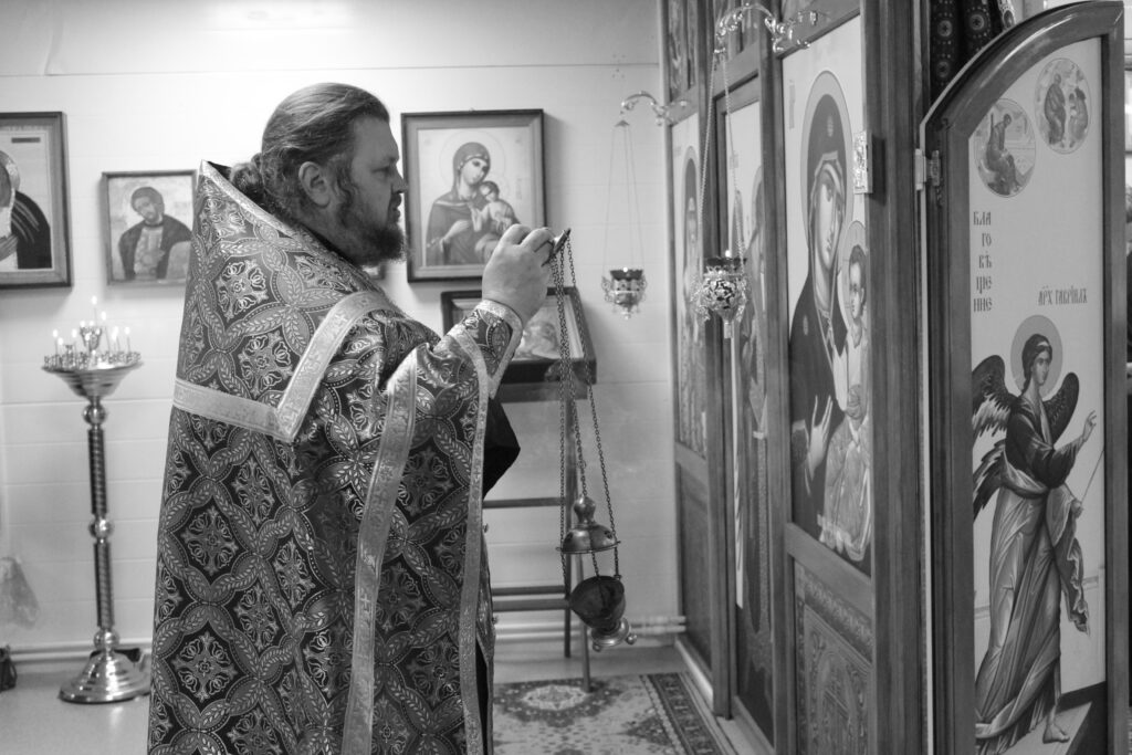 БОЖЕСТВЕННАЯ ЛИТУРГИЯ В ДЕНЬ ПАМЯТИ ИВЕРСКОЙ ИКОНЫ