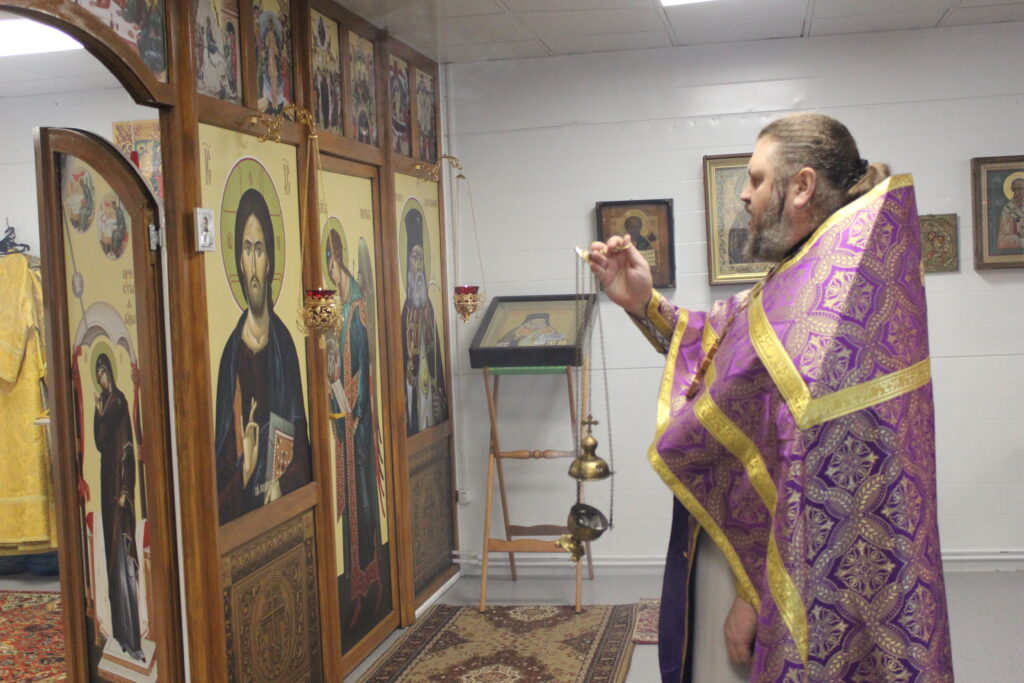 Божественная литургия на родительскую субботу.