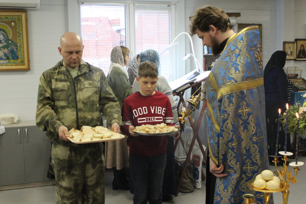 Всенощное бдение в праздник Благовещения Пресвятой Богородицы.