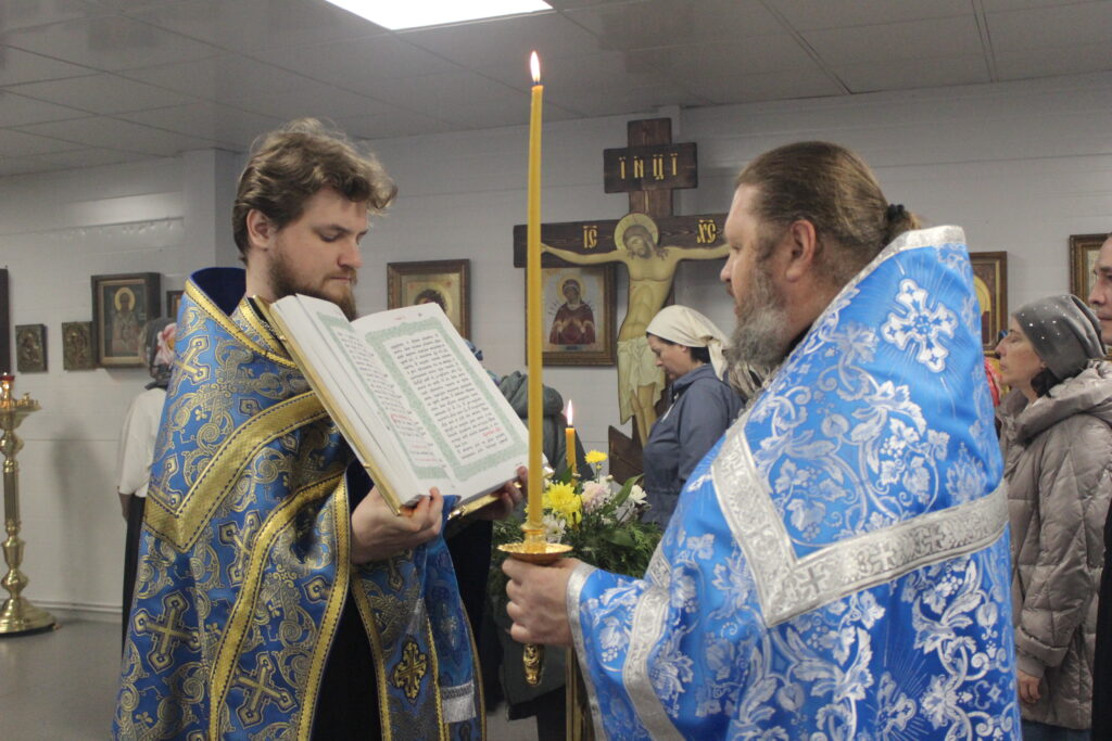 Всенощное бдение в праздник Благовещения Пресвятой Богородицы.
