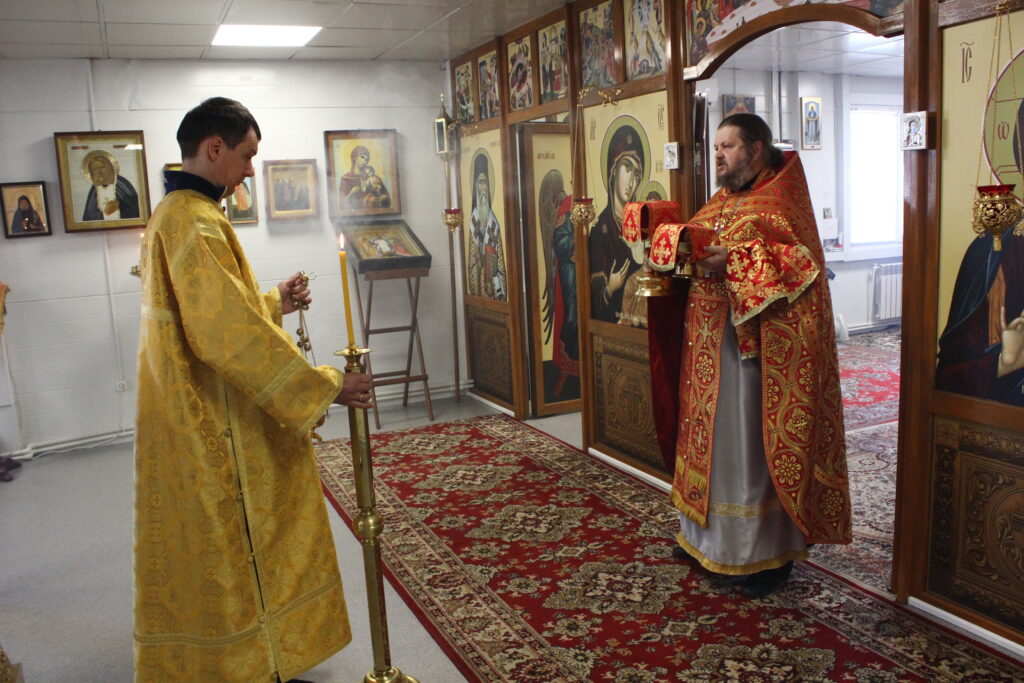 Божественная литургия в день преполовения.