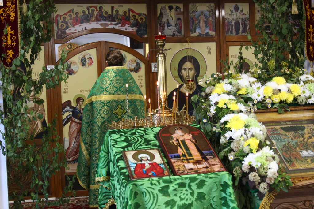 Божественная литургия в день памяти Ксении Петербургской.