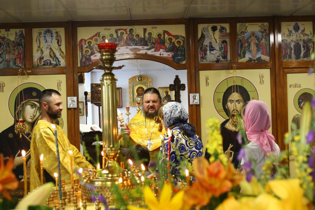 Божественная литургия в день памяти апостолов Петра и Павла