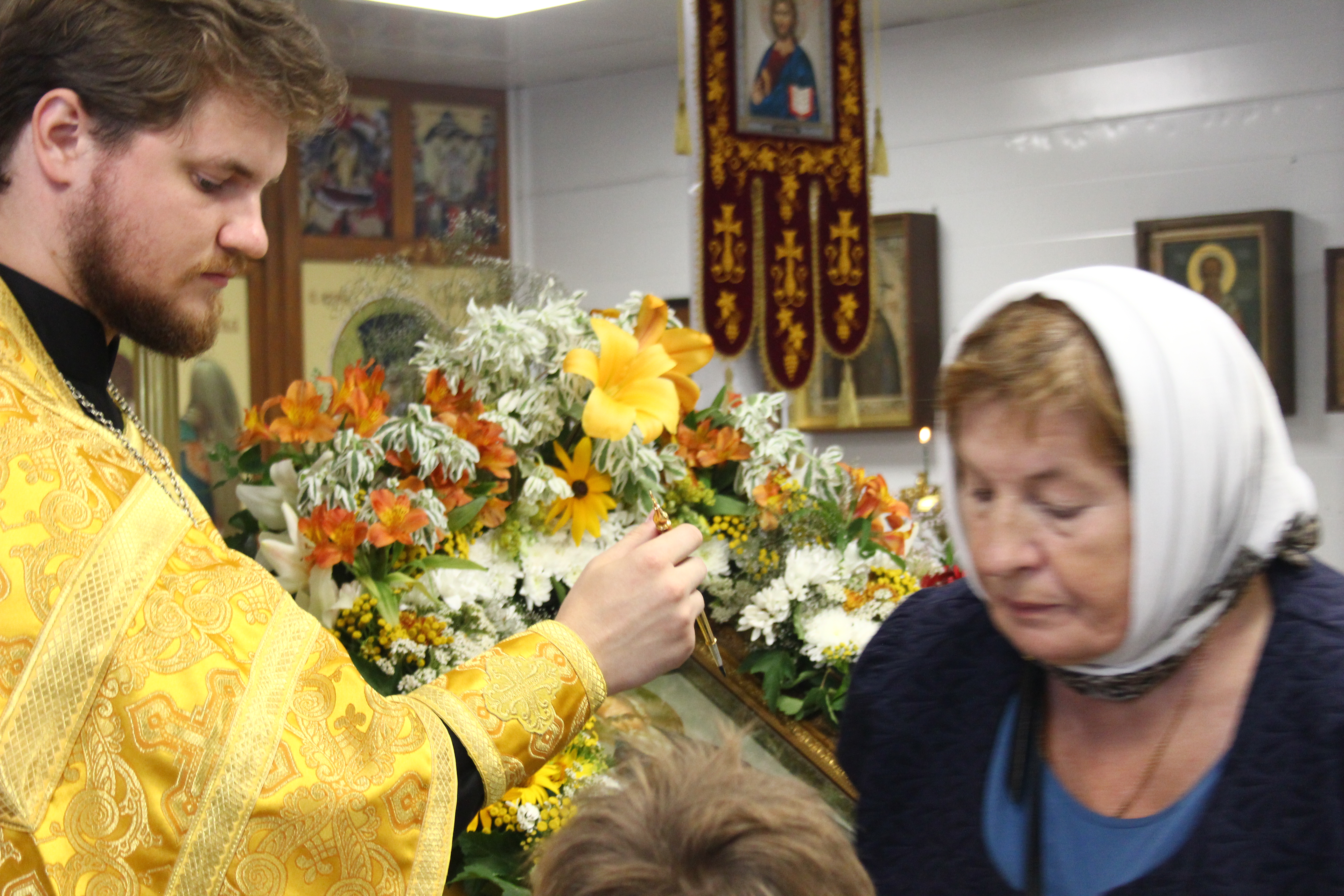 Полиелейное богослужение в день иконы Божией Матери «Экономисса»