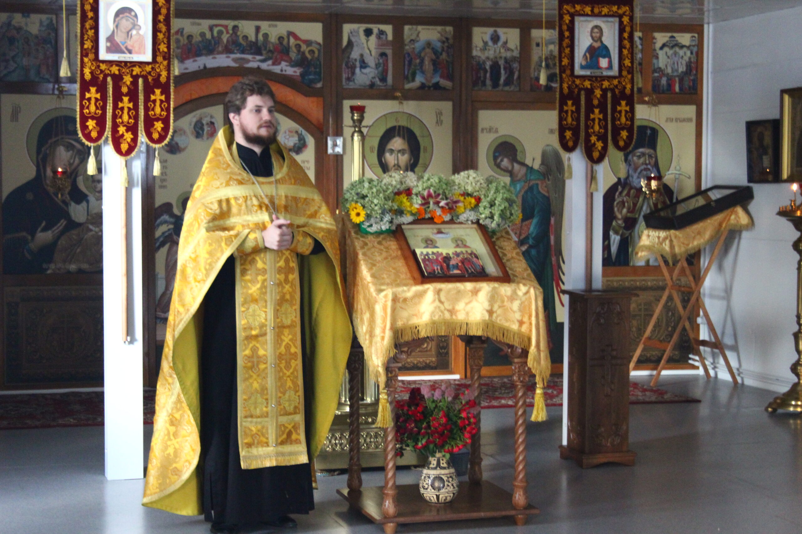Молебен перед образом Пресвятой Богородицы "Экономисса"