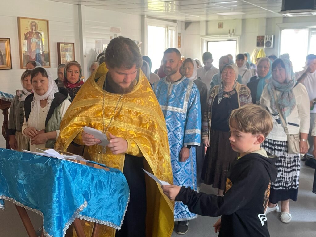 Божественная литургия в праздник Рождества Пресвятой Богородицы