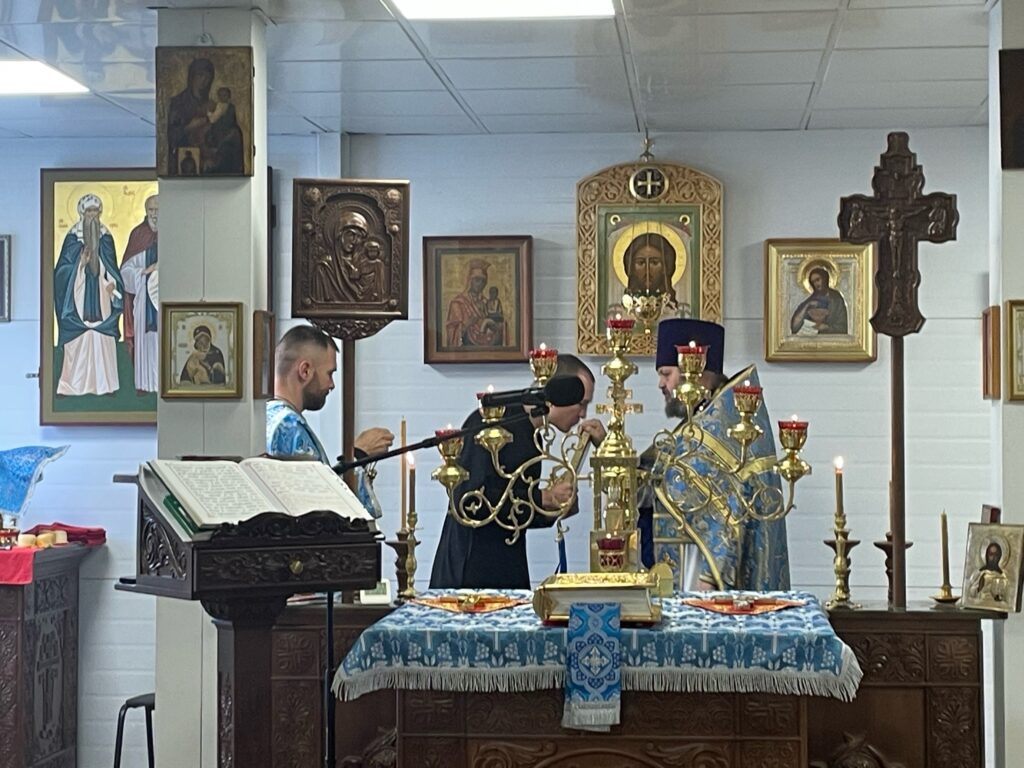 Божественная литургия в праздник Рождества Пресвятой Богородицы