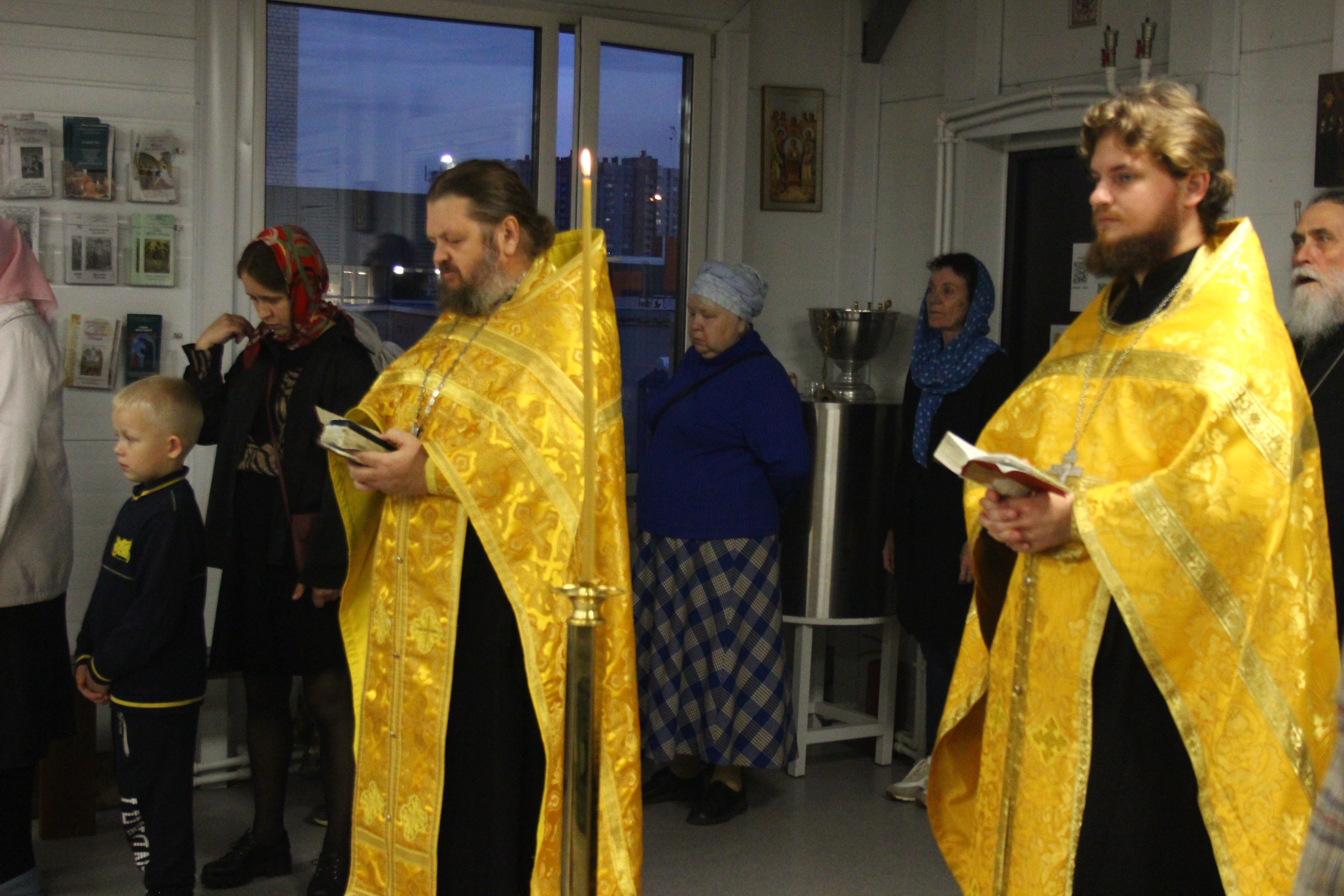 Всенощное бдение в день памяти мученицы Харитины Амисийской.